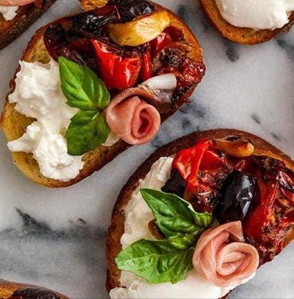 БРУСКЕТТА С ВЕТЧИНОЙ БРУСКЕТТА С ВЕТЧИНОЙ