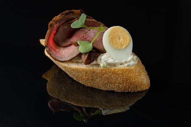 Брускетта с ростифом