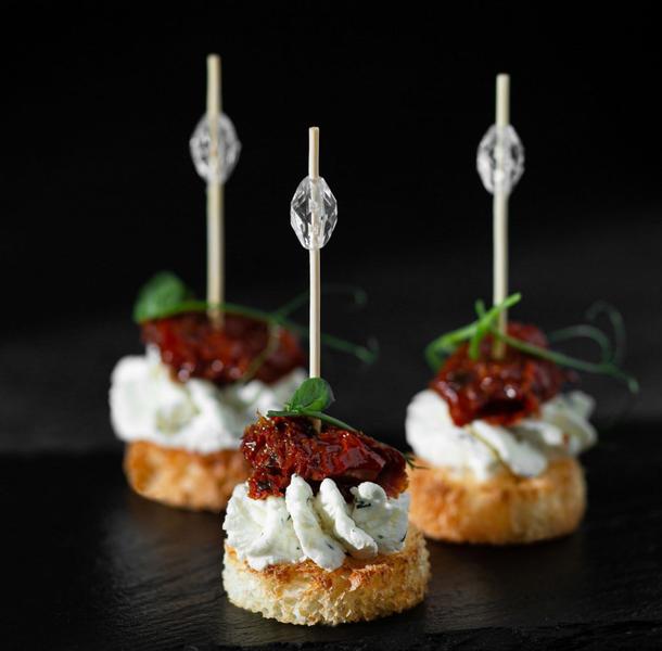 Канапе вяленый помидор Канапе вяленый помидор