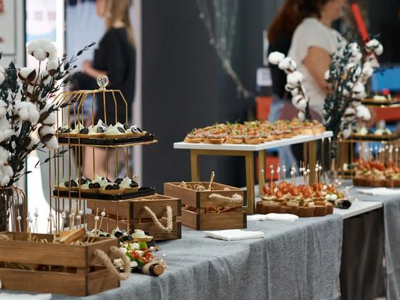 Легкий канапе-сет на 10-12 персон в Белгороде